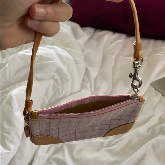 Vintage Coach Wristlet - Picture 3 of 3